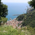 Blick auf die Küstenstadt Amalfi